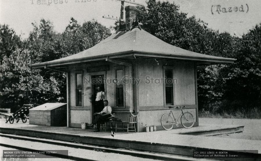 Postcard: New Haven Railroad Station, Tempest Knob, Massachusetts